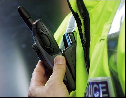 Brytyjska Policja ma wysya SMSy zamiast uywa radia