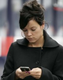 Miliony ludzi zagroonych podczas pisania SMSw