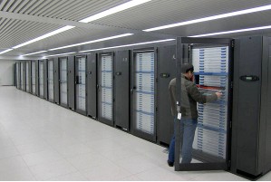 IBM pracuje nad superkomputerem Mira 10 petaflops