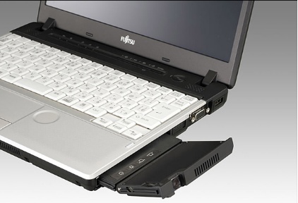 Fujitsu LifeBook S761/C i P771/C z wbudowanym projektorem