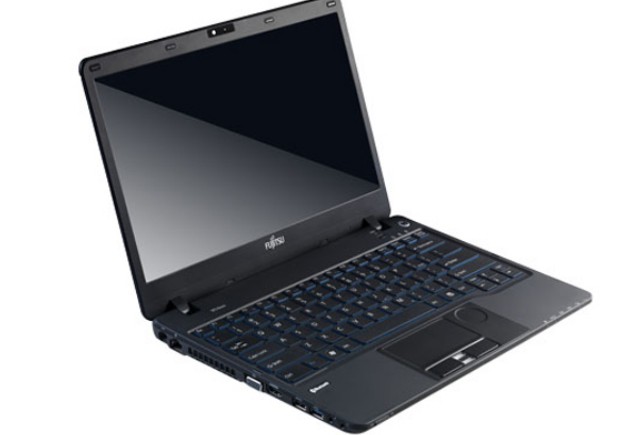 Ultracienki laptop Fuijtsu Lifebook SH771