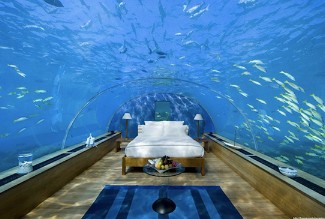 Niesamowoty podwodny hotel
