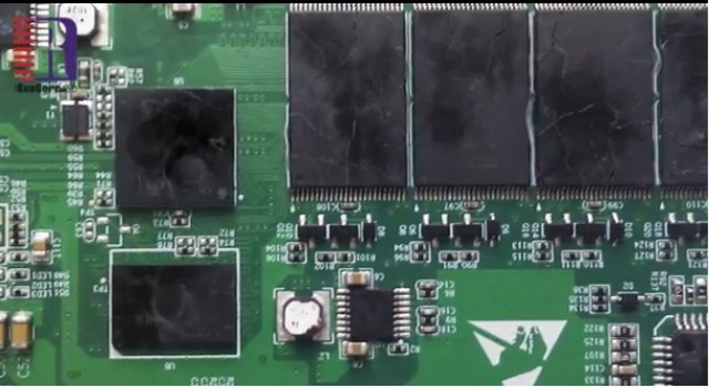 Dysk z przyciskiem autodestrukcji