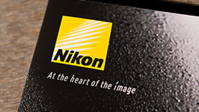 Nikon Coolpix S800 aparat z systemem Android