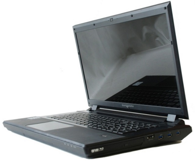 Eurocom Scorpius laptop z trzema dyskami