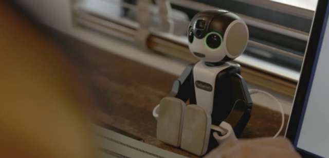 RoBoHon czyli humanoidalny smartfon