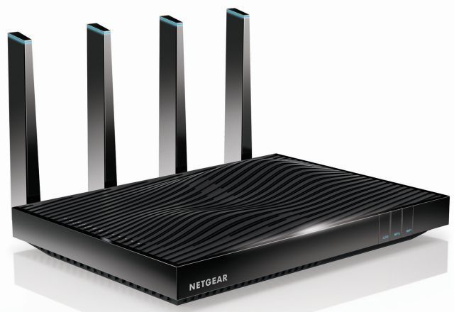 Niesamowicie szybki router Netgear Nighthawk X8 AC5300