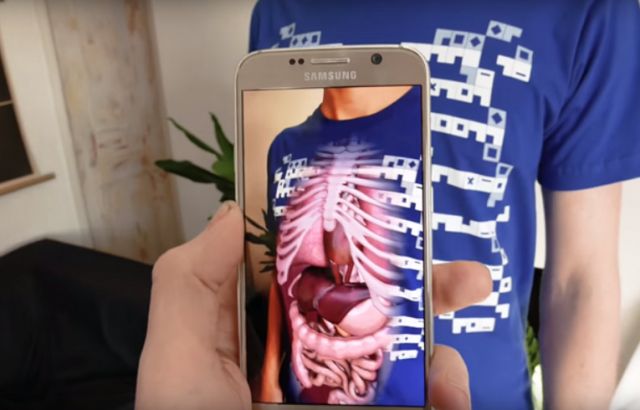 T-shirt pozwalajcy zobaczy narzdy czowieka