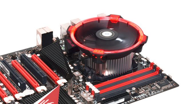 Konstrukcyjna klasyka chodzenia Coolerem DK-03 Halo AMD Red