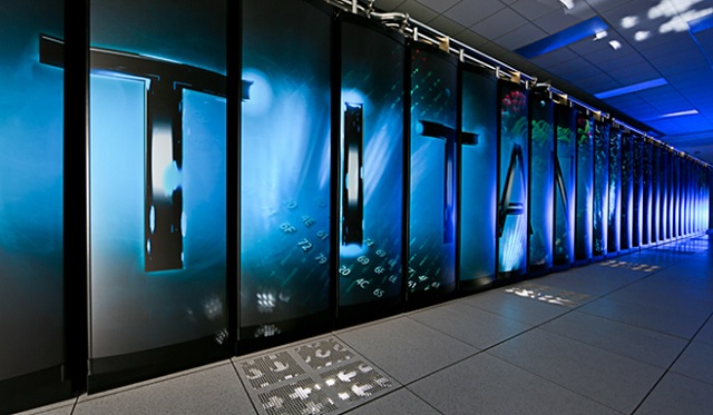 Najpotniejszy superkomputer otrzyma now macierz dyskow