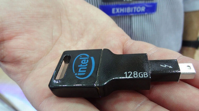 Intel przedstawia dysk 128 GB z technologi Thunderbolt