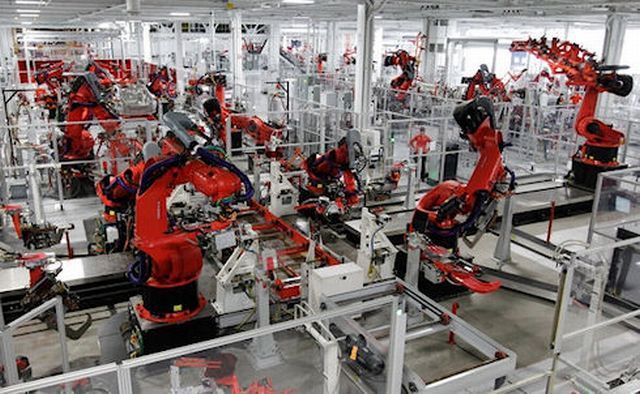 Google i Foxconn zastpi ludzi z robotami