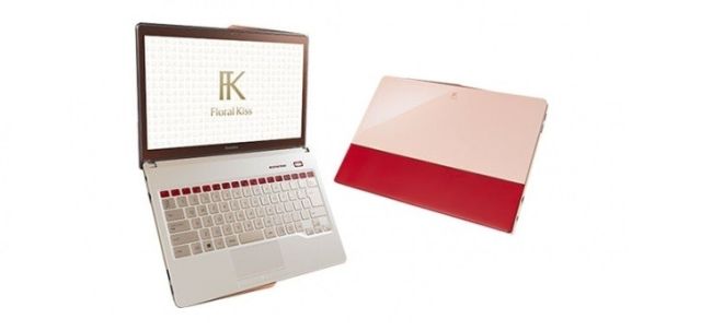 Kobiecy 13,3 calowy laptop Fujitsu Floral Kiss