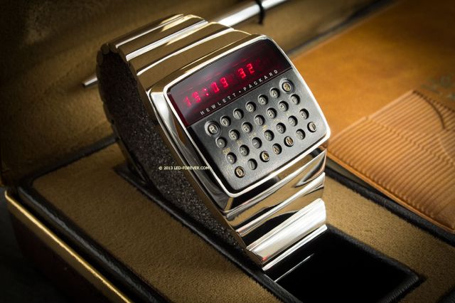 Wystawiono na aukcj pierwszy zegarek z kalkulatorem HP HP-01