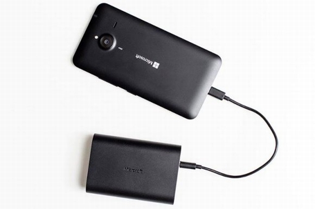 Microsoft wydaje Portable Dual Chargers