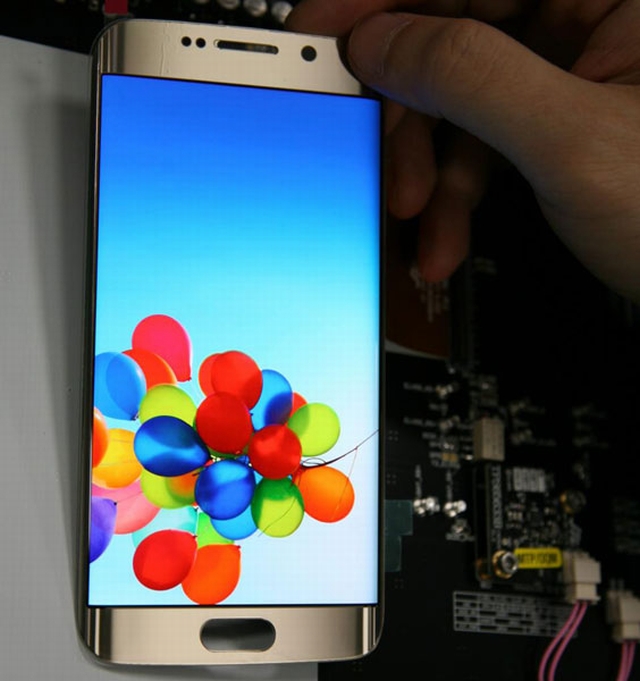 Samsung poda szczegy elastycznych wywietlaczy AMOLED