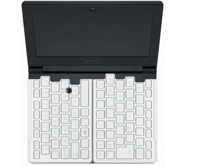 Niewielki laptop Portabook XMC10 ze skadan klawiatur