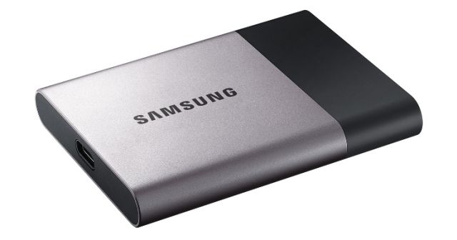 Zewntrzny dysk Samsung Portable SSD T3 o zapisie 450MB/s